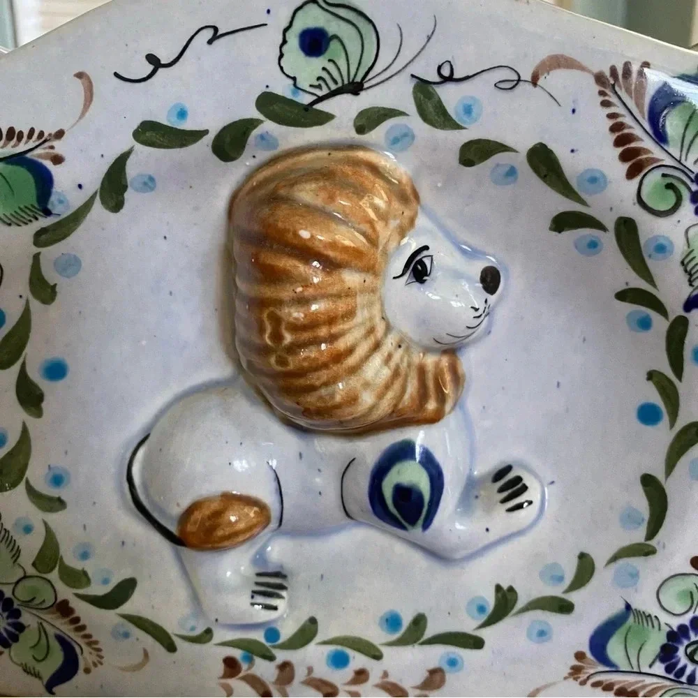 Tonala Lion Decanter, Made in Mexico, Handpainted, 7‎ 3/4” Tall